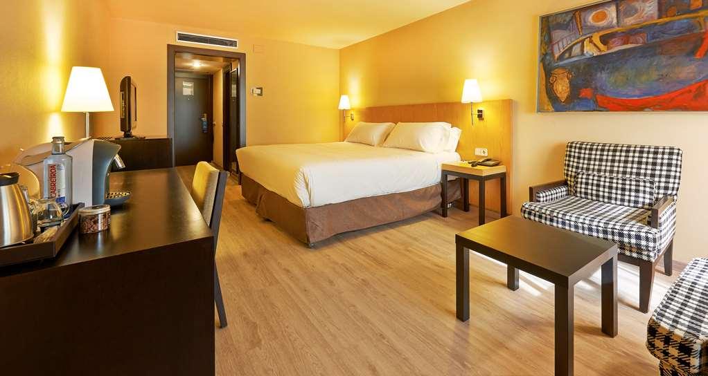 Nh Lleida Pirineos Hotel Cameră foto